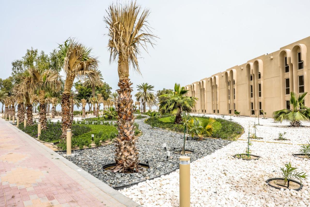Dhafra Beach Hotel Джебел-Данна Экстерьер фото