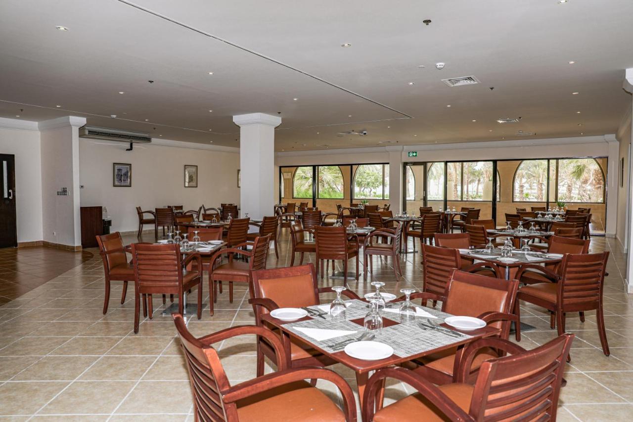 Dhafra Beach Hotel Джебел-Данна Экстерьер фото