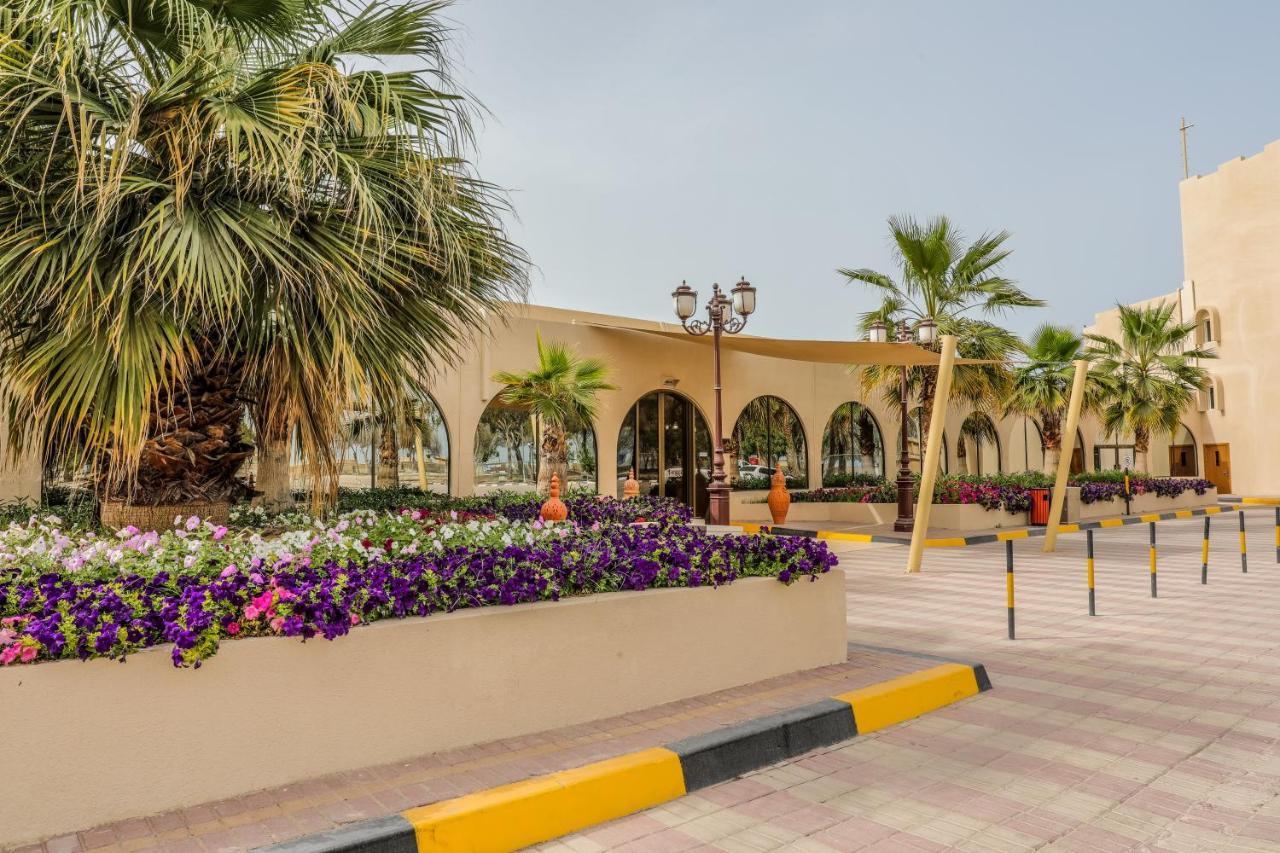 Dhafra Beach Hotel Джебел-Данна Экстерьер фото