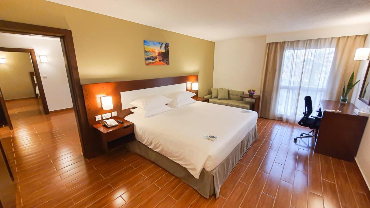 Dhafra Beach Hotel Джебел-Данна Экстерьер фото