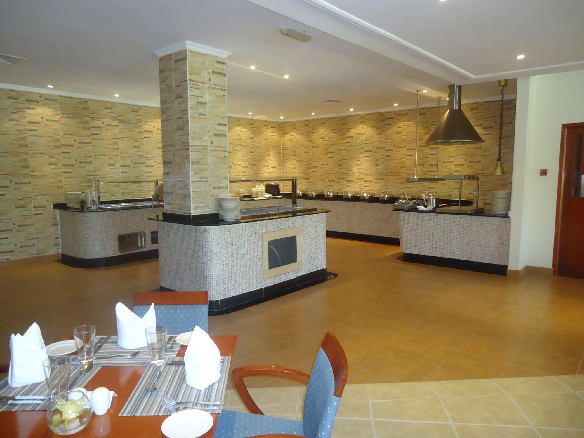 Dhafra Beach Hotel Джебел-Данна Экстерьер фото