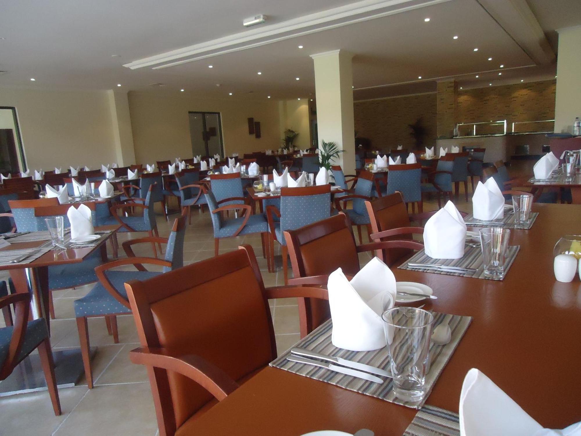 Dhafra Beach Hotel Джебел-Данна Экстерьер фото